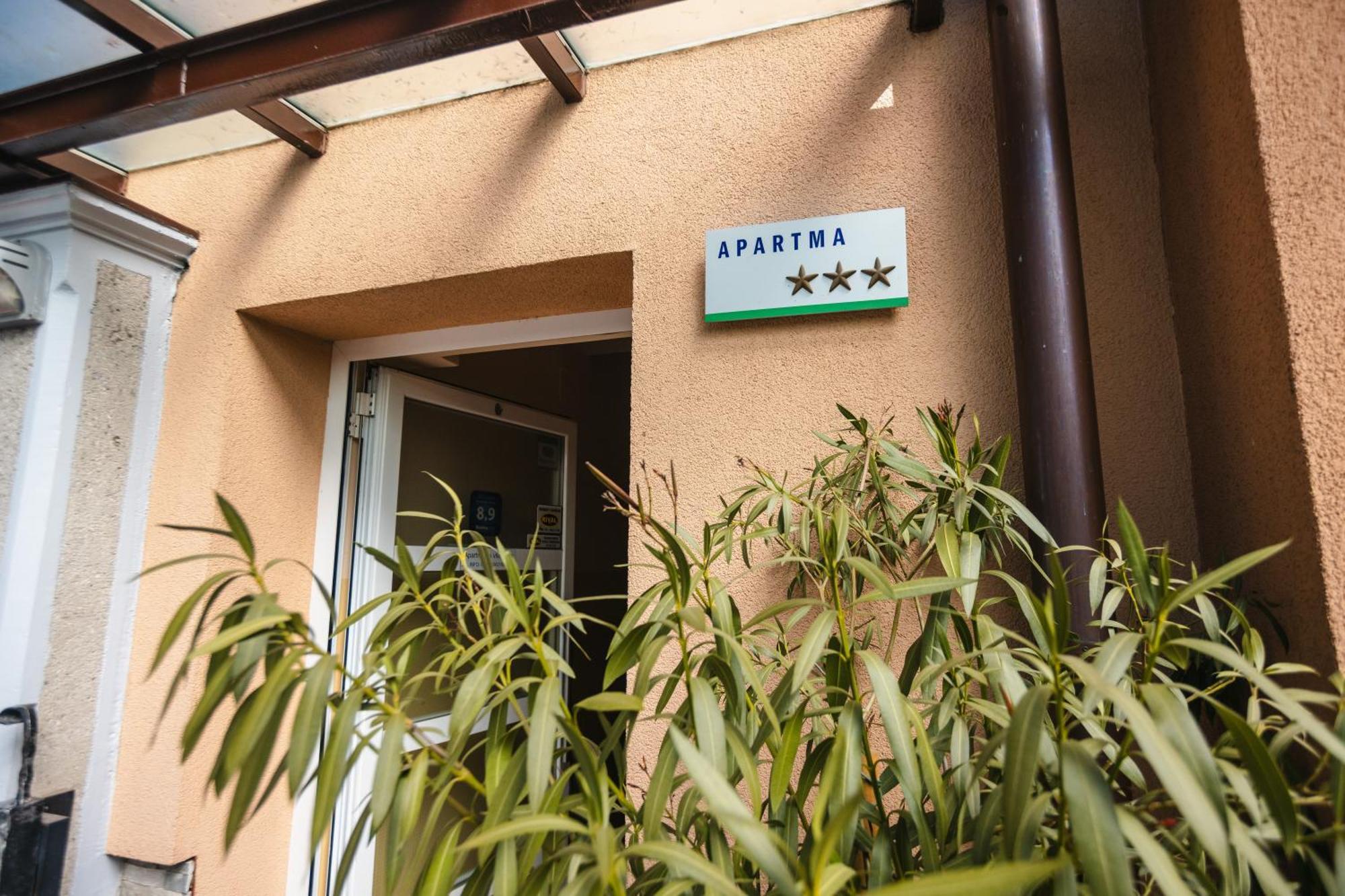 Vila Klara Apartments Ljubljana Luaran gambar