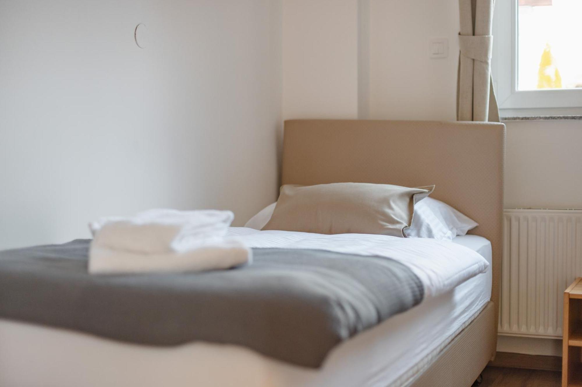 Vila Klara Apartments Ljubljana Luaran gambar