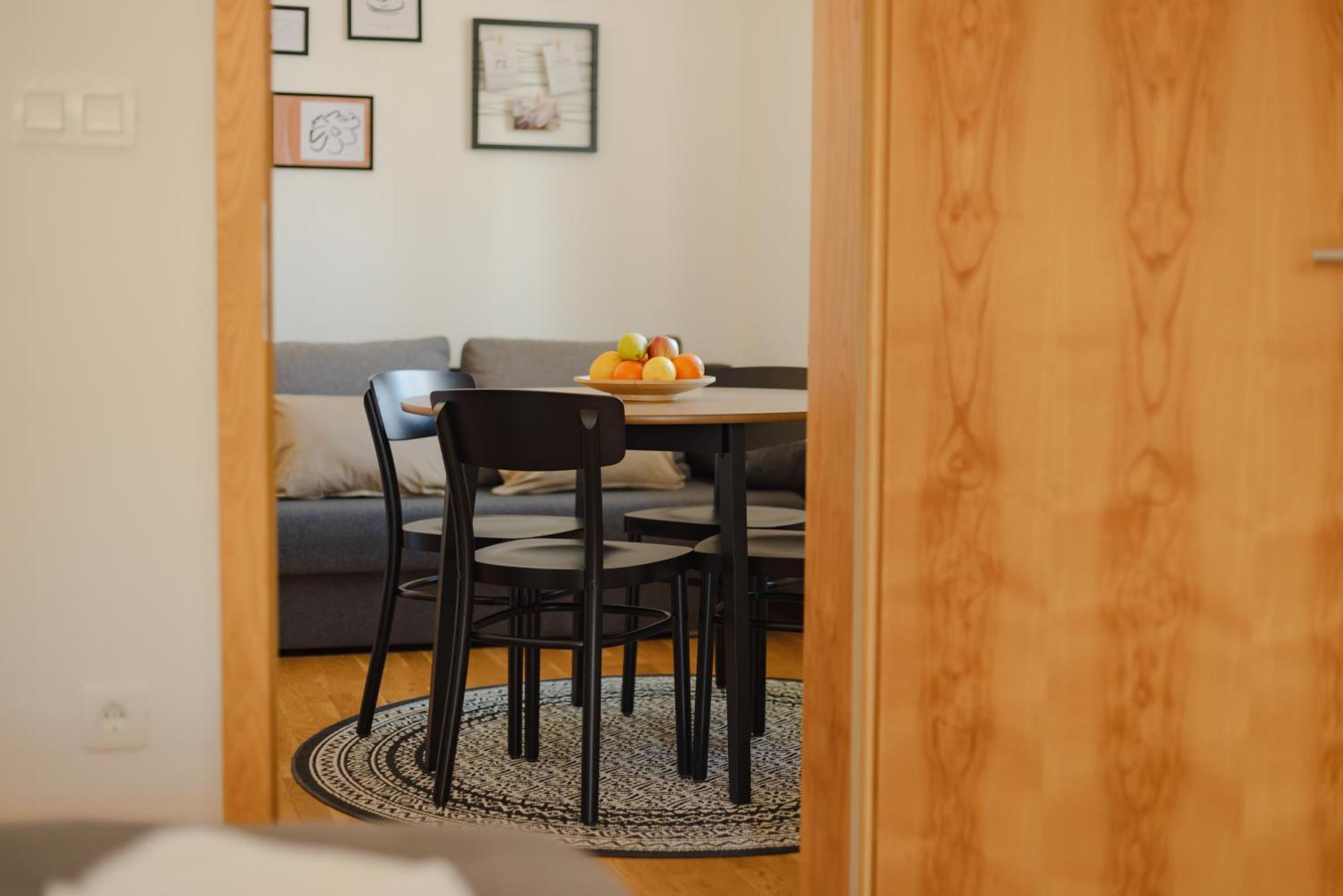 Vila Klara Apartments Ljubljana Luaran gambar