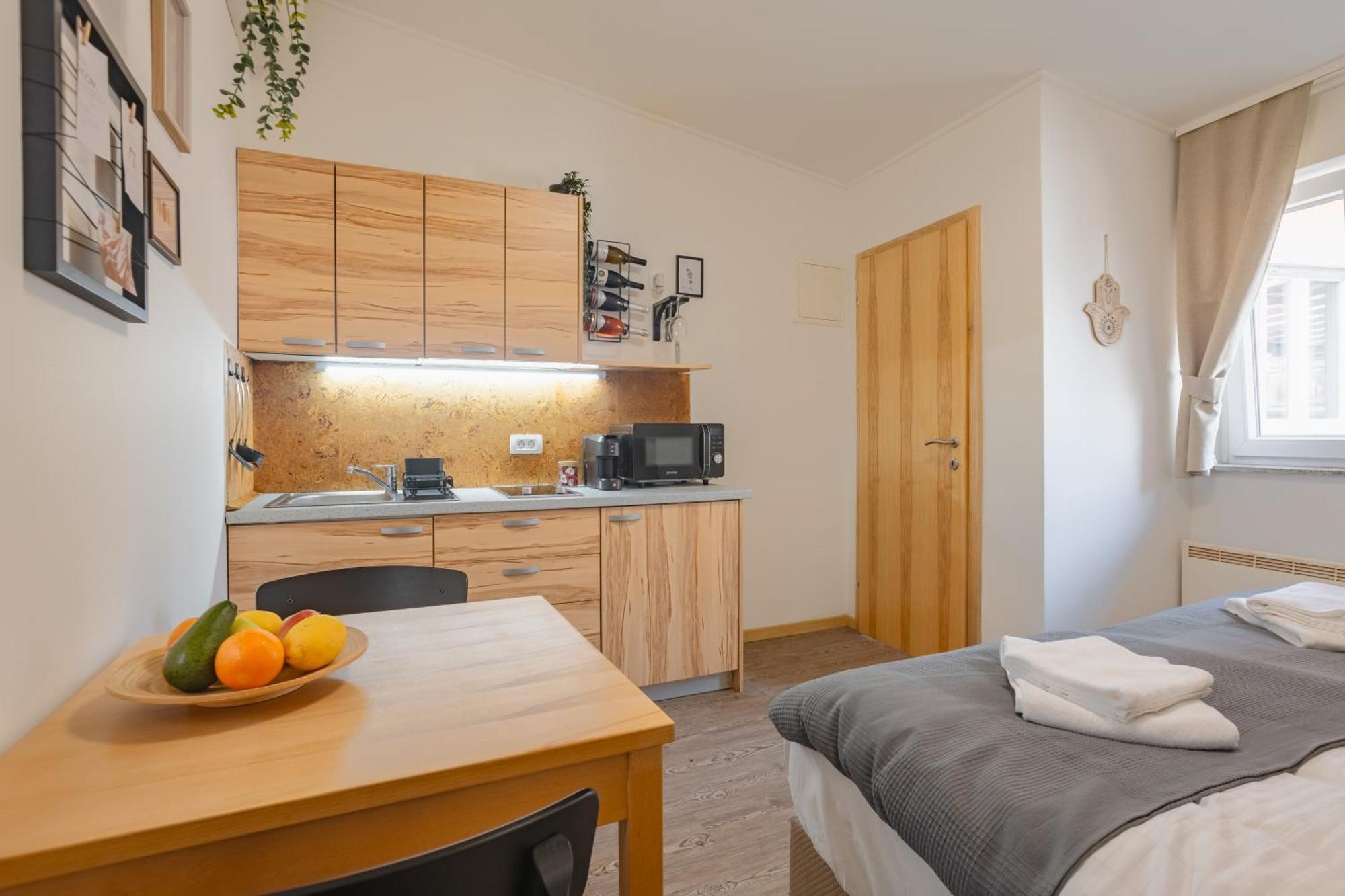 Vila Klara Apartments Ljubljana Luaran gambar