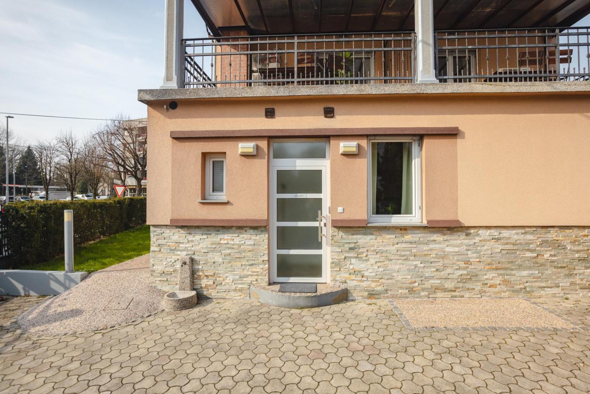 Vila Klara Apartments Ljubljana Luaran gambar